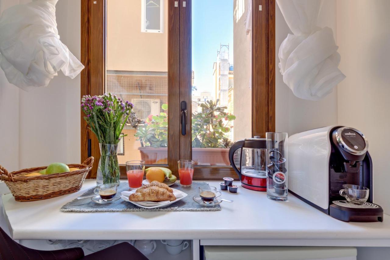 Domus De Fiori Apartment โรม ภายนอก รูปภาพ